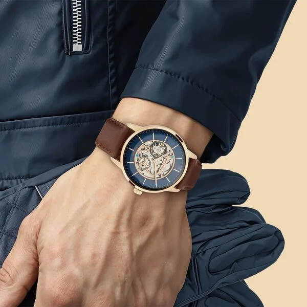 ساعت مچی با دسته چرمی