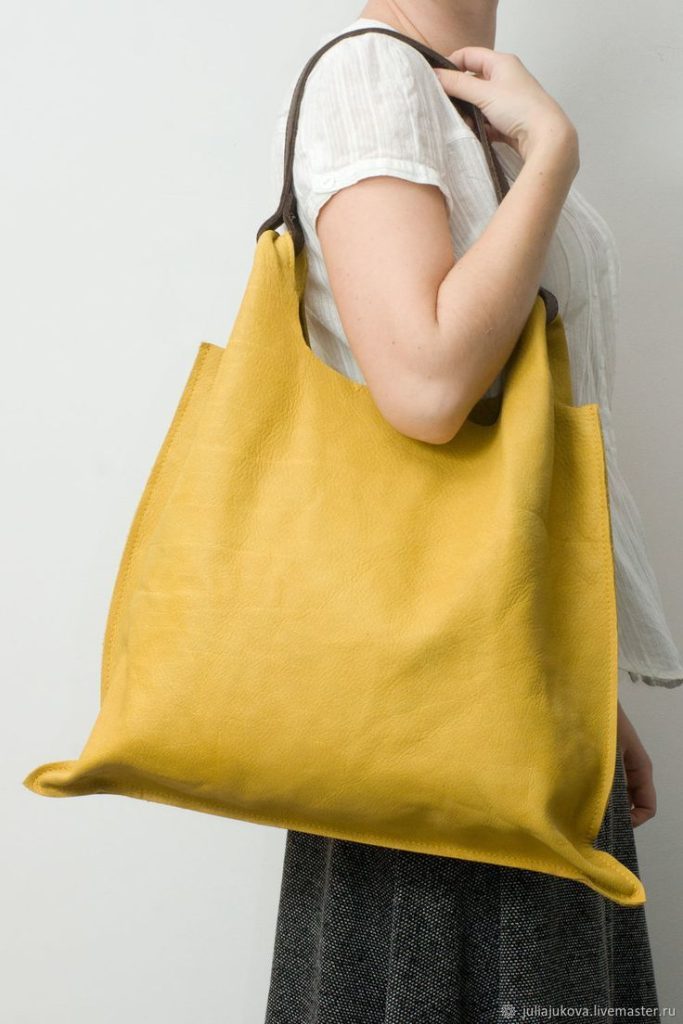 کیف چرم زرد رنگ زنانه