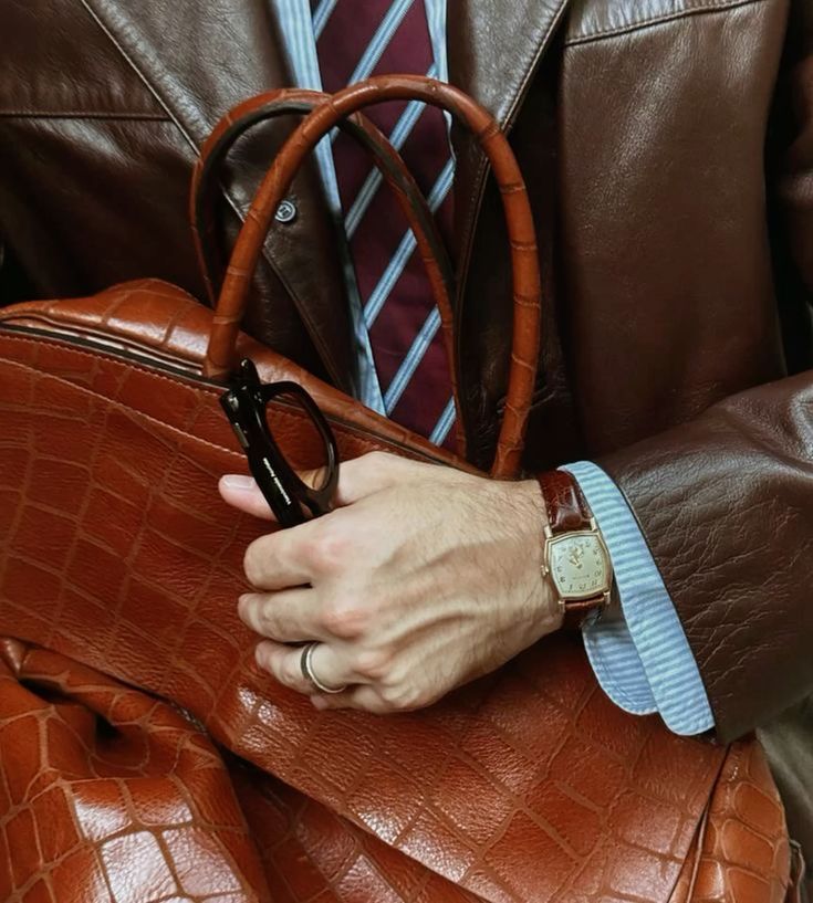 کیف چرم دسته کوتاه قهوه ای